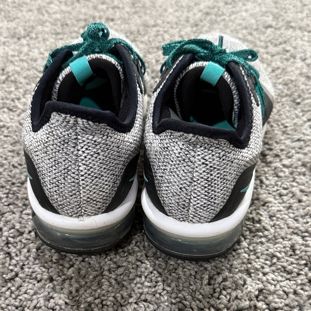 Nike Air Max with Teal and Gray Design - Picture 4 of 4